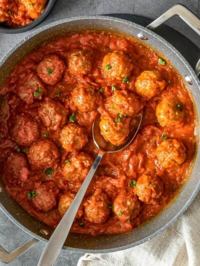 Cómo hacer albóndigas en salsa de tomate